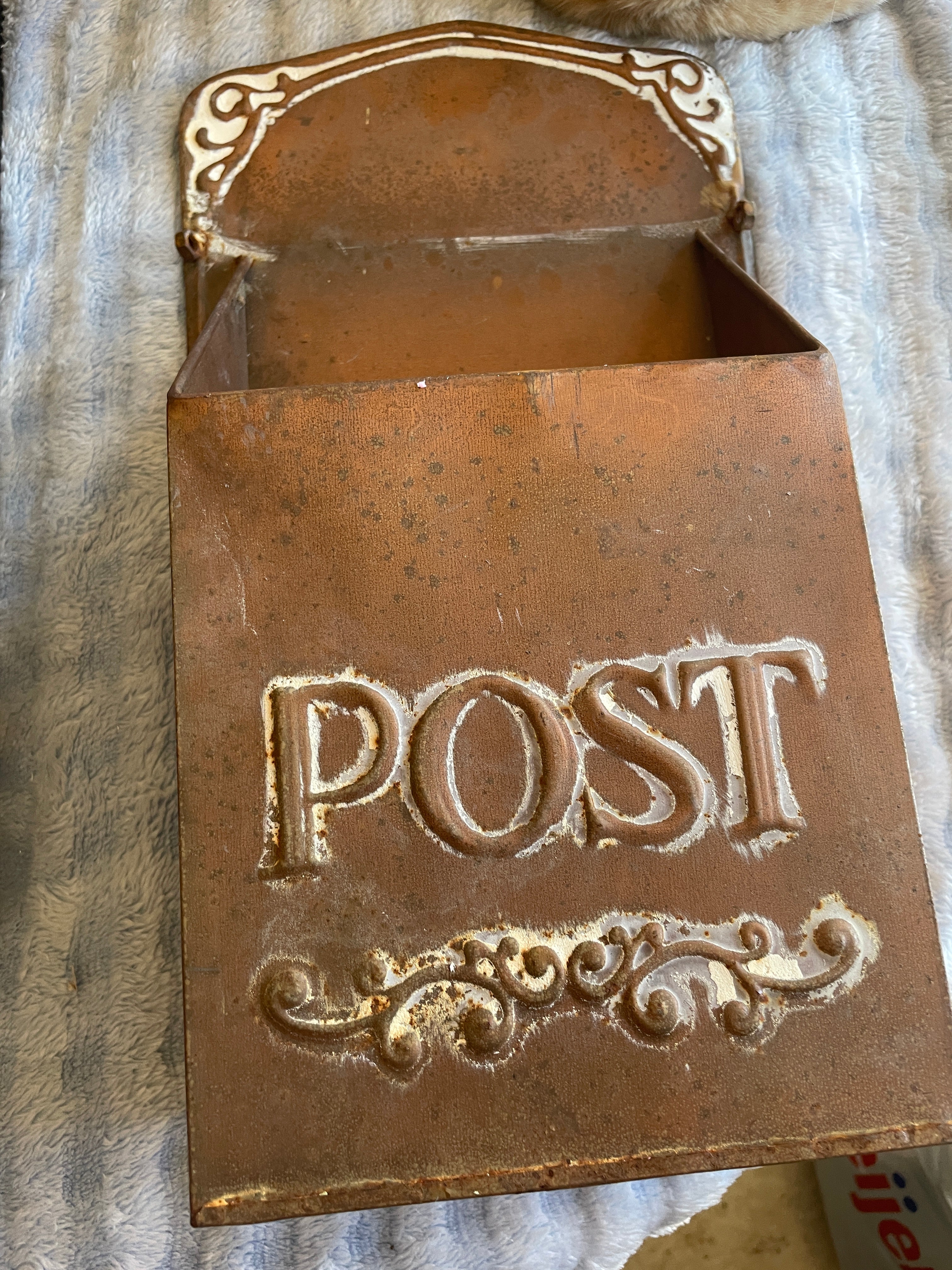 Mail Holder